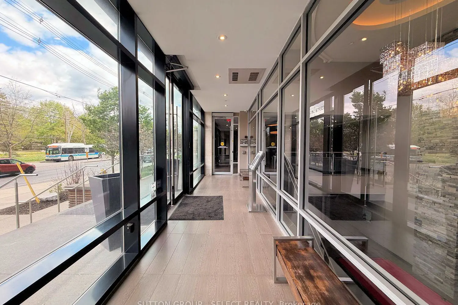 Additional image 3 of 1235 Richmond Street 1606