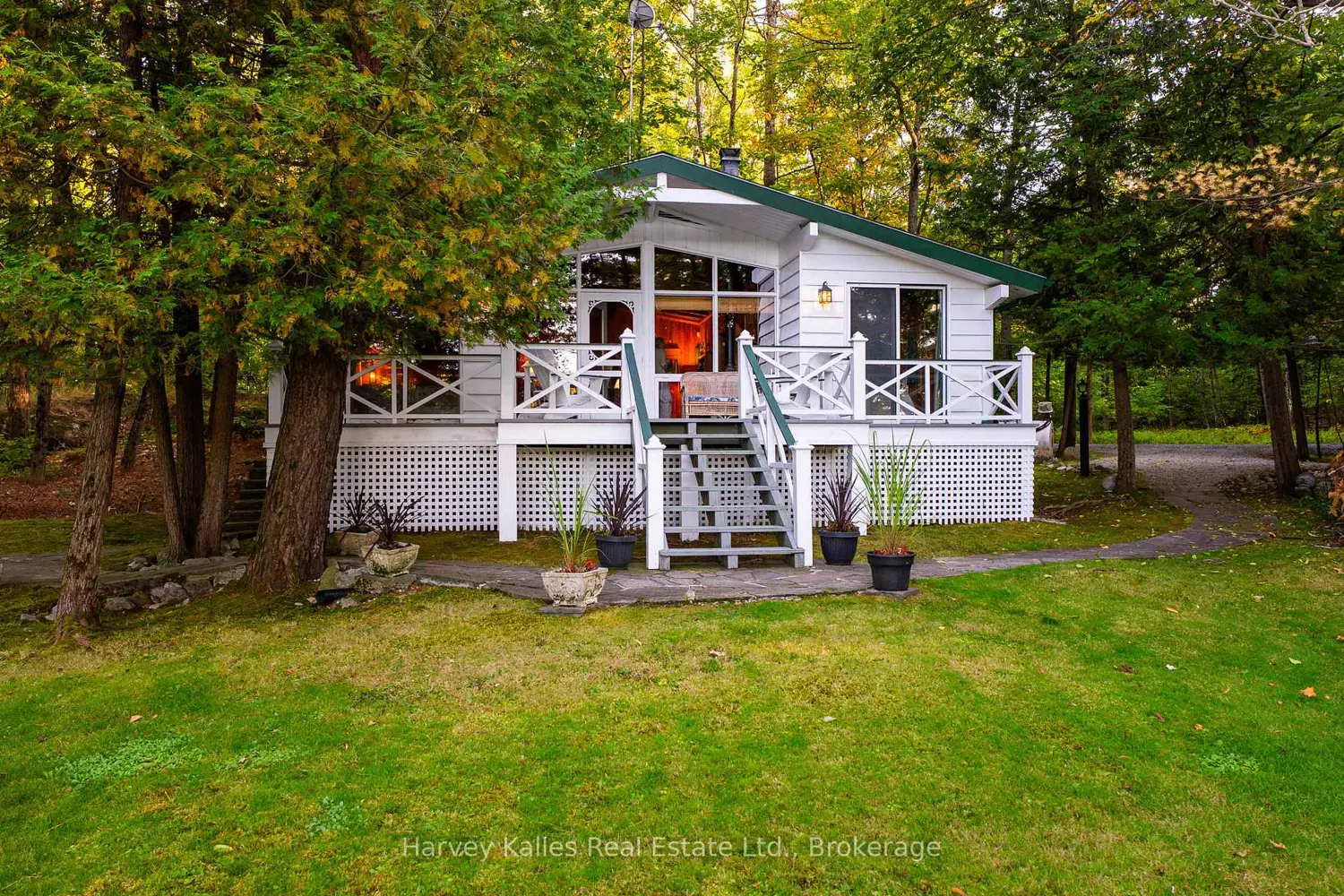 Additional image 11 of 1052 Longhurst Road 22