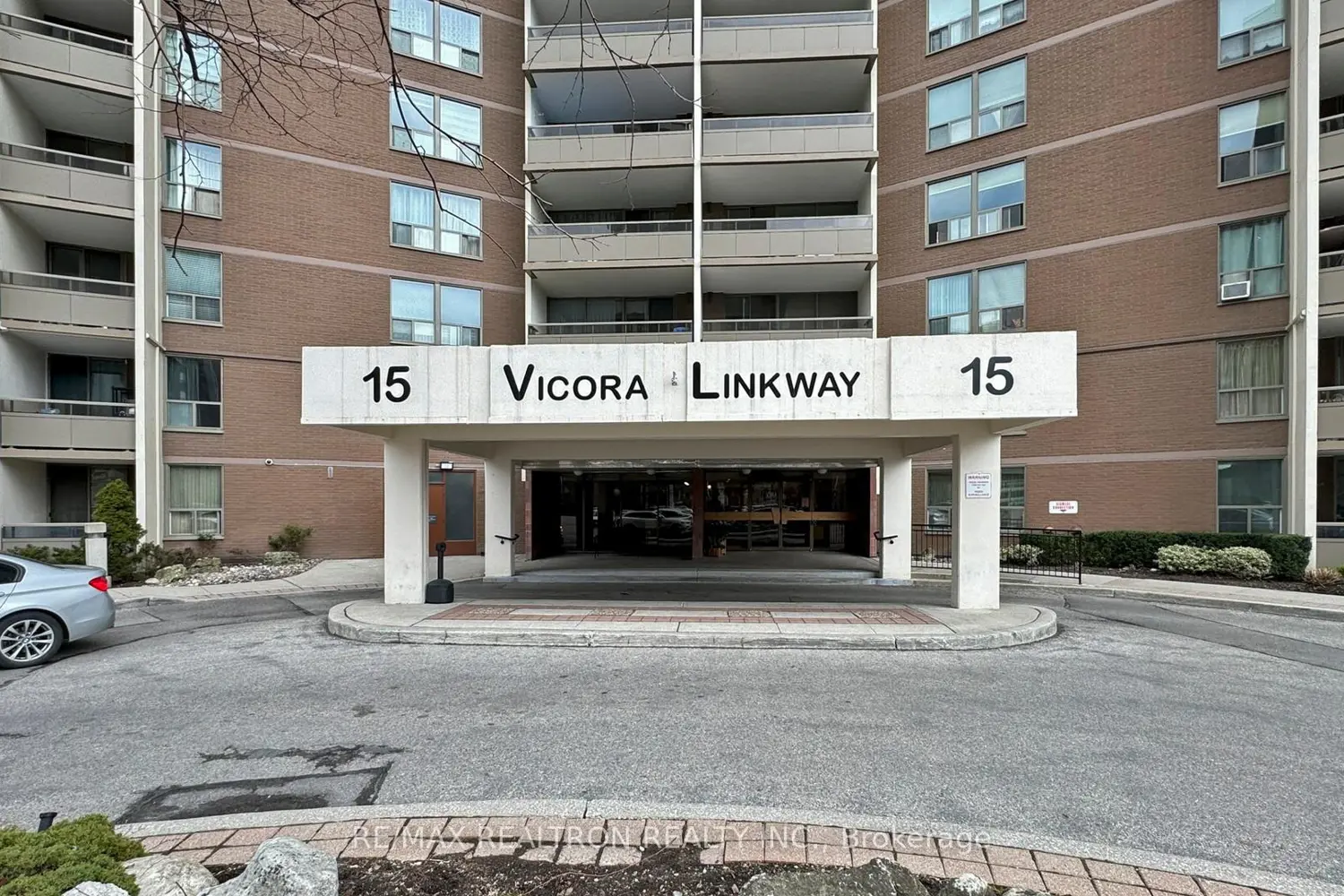 15 Vicora Linkway 903 photo 3