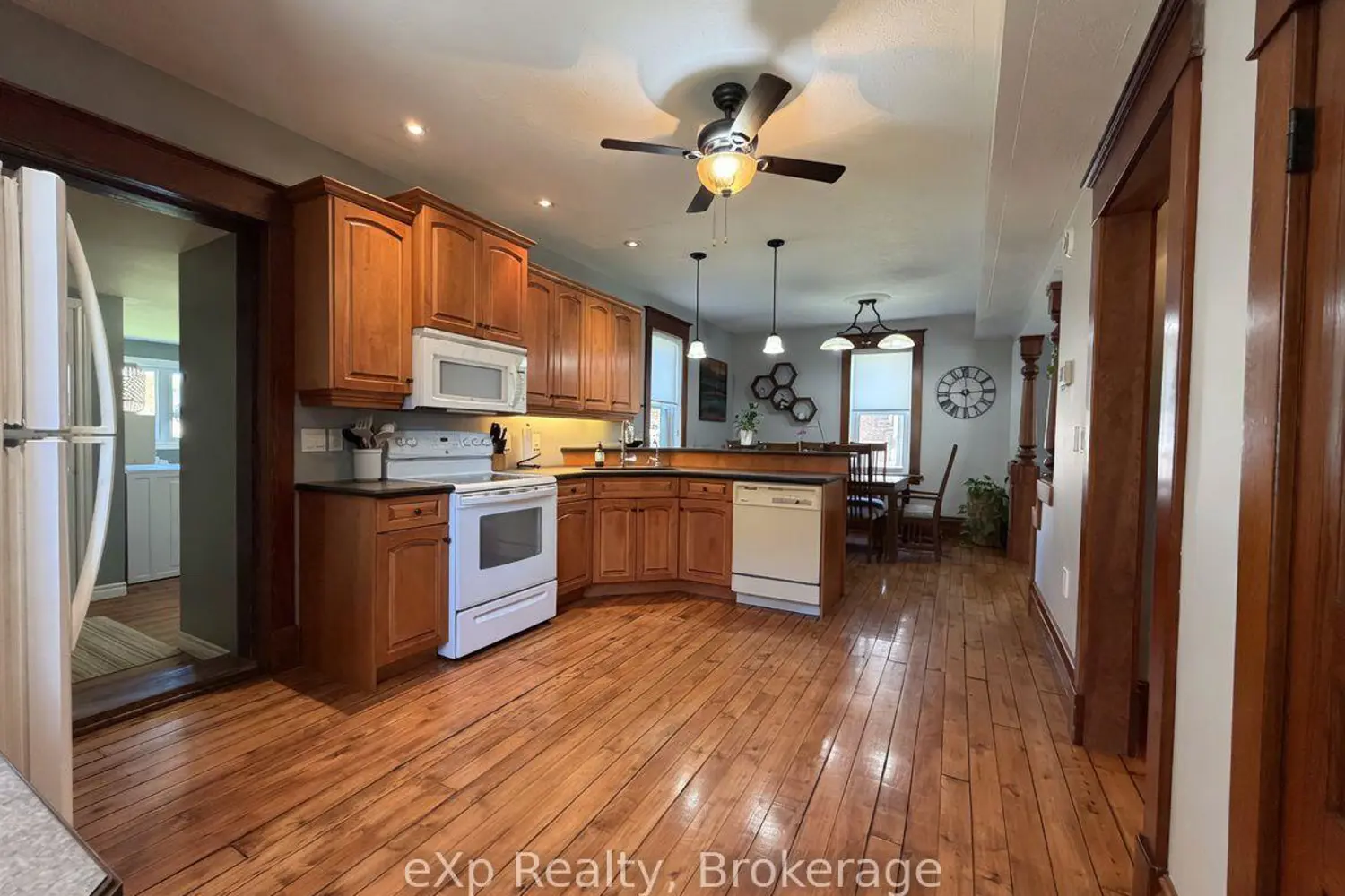 Additional image 8 of 625 Gibson Street