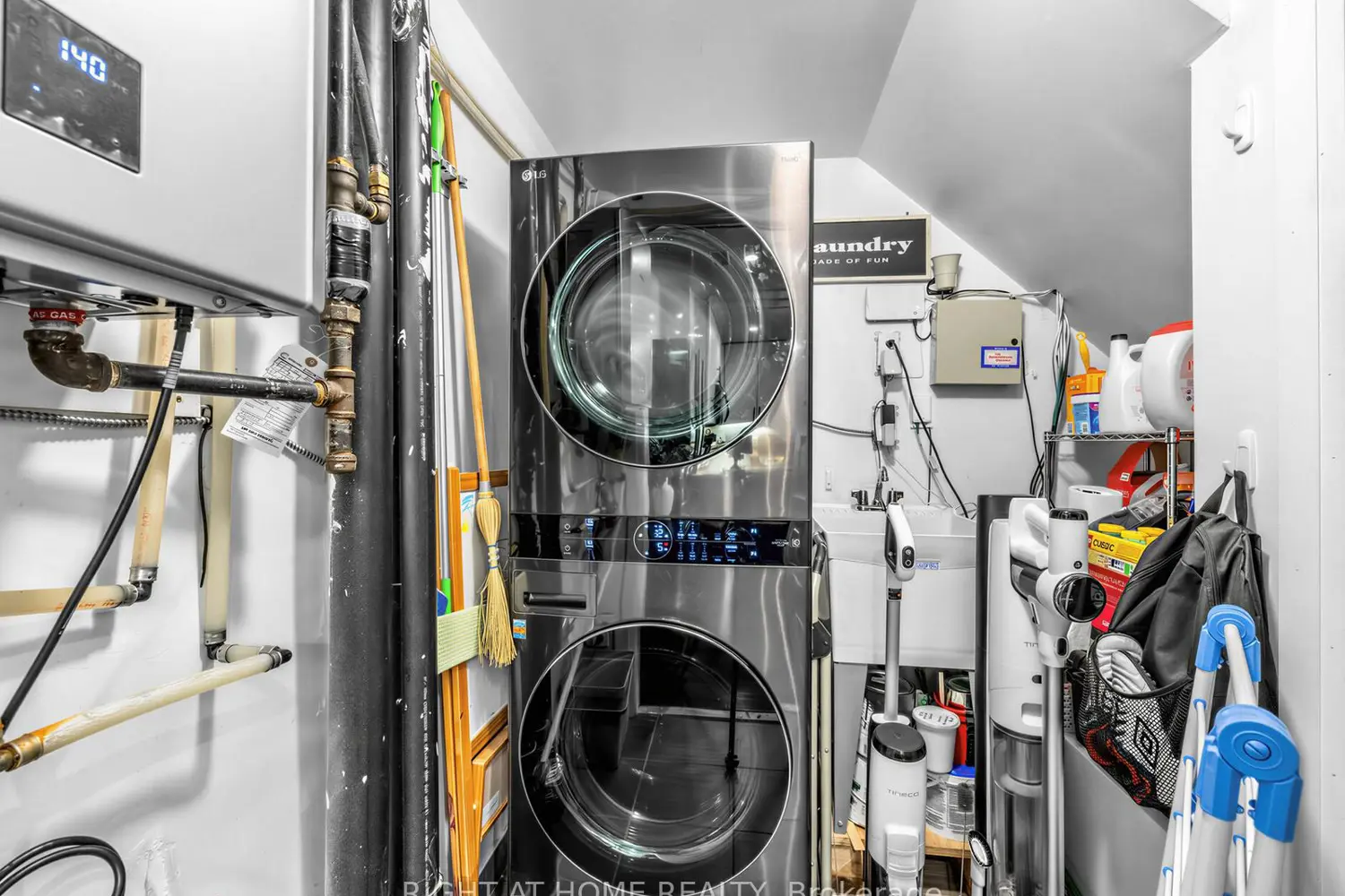 Additional image 15 of 8177 Kipling Avenue 61