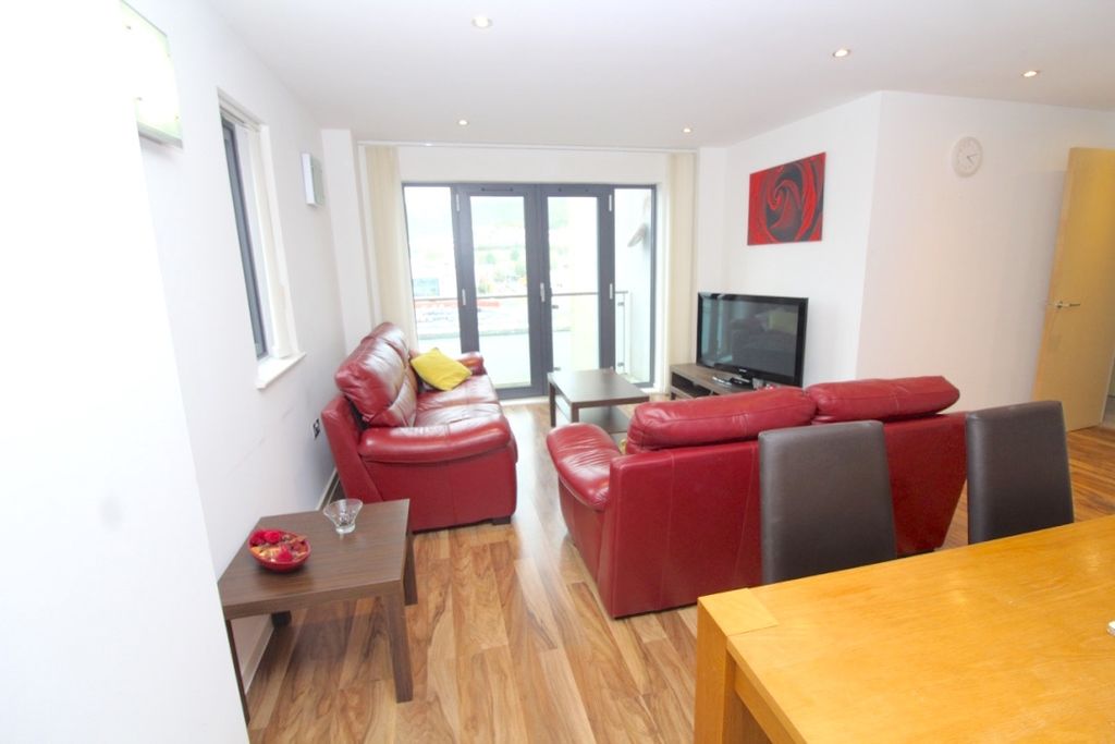 Additional image 3 of 2 bed flat to rentKings Road, Swansea SA1