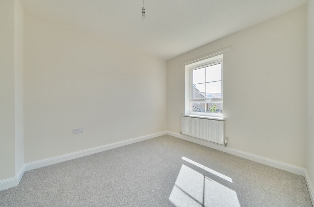 Additional image 6 of 3 bed terraced house to rentSouthwold Drive, Hampton Beach, Peterborough PE7