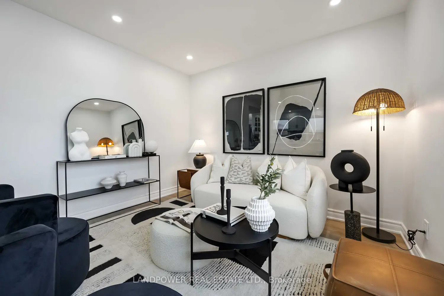 195 Phyllis Avenue photo 3