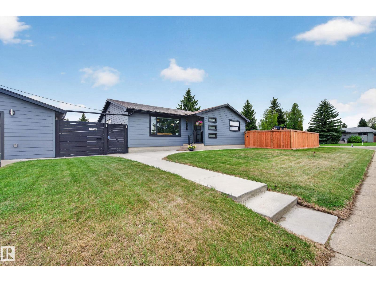 Additional image 3 of 6707 92b Avenue NW, Edmonton, AB, T6B0V8