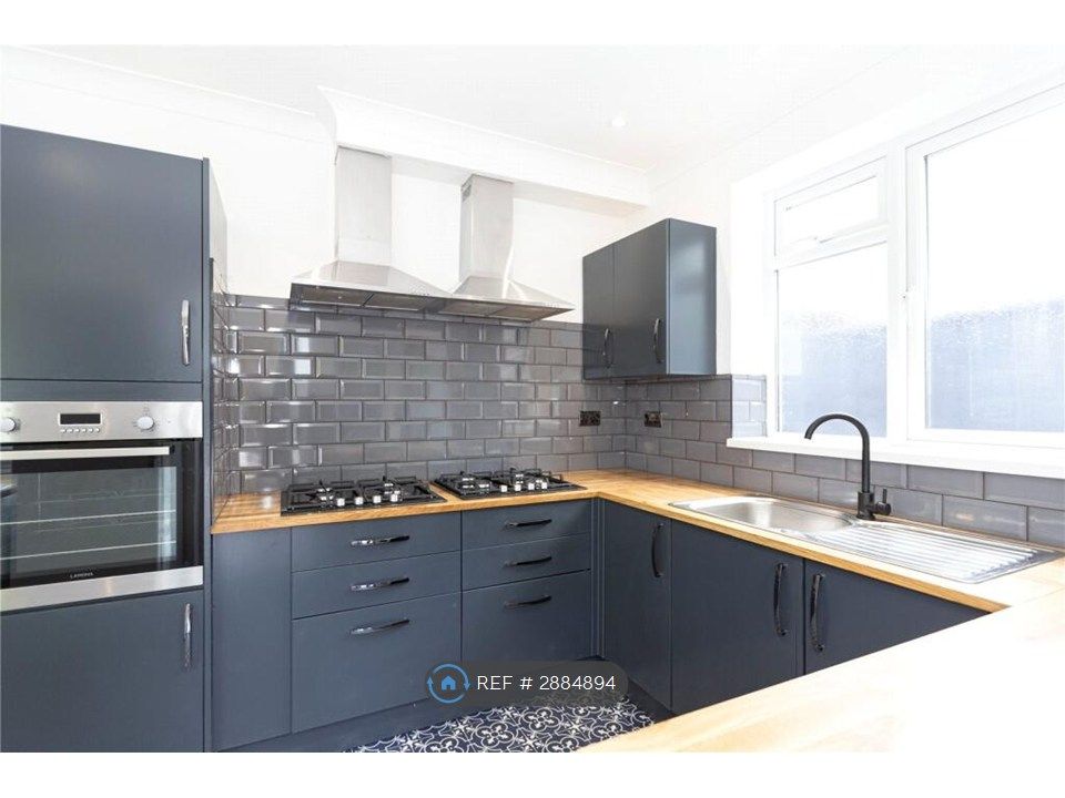 Additional image 4 of 6 bed semi-detached house to rentHunters Way, Bristol BS34