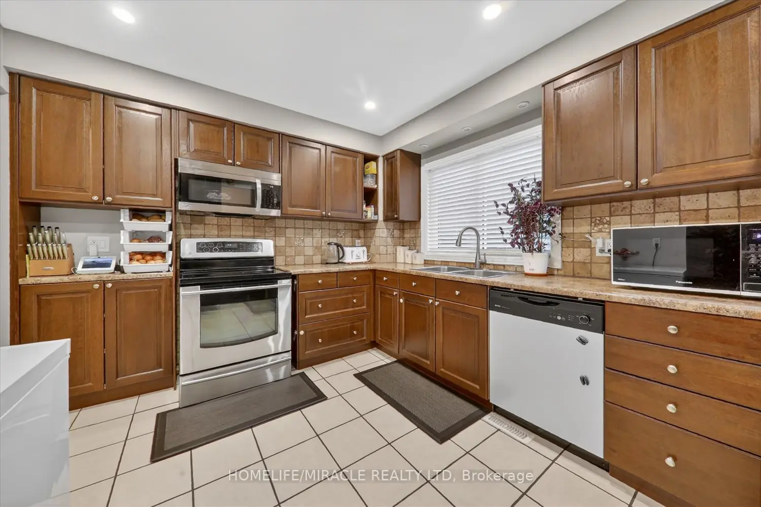 Additional image 14 of 113 Fanshawe Drive