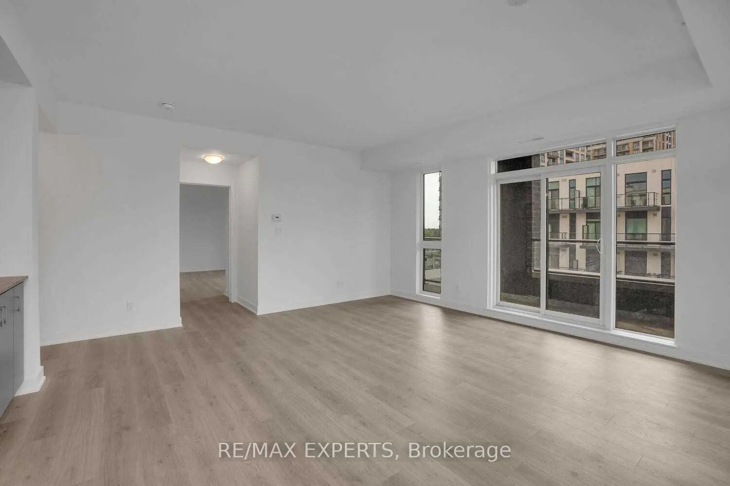 Additional image 10 of 1709 Bur Oak Avenue 309