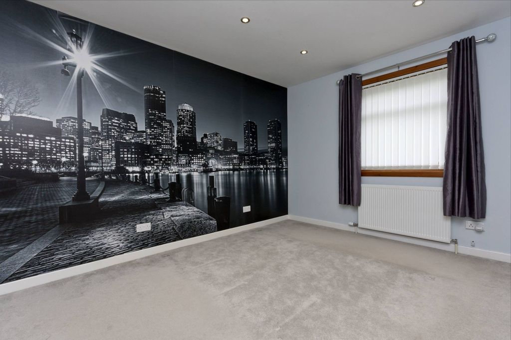 Additional image 7 of 2 bed terraced house to rentOrkney Avenue, Sheddocksley, Aberdeen AB16