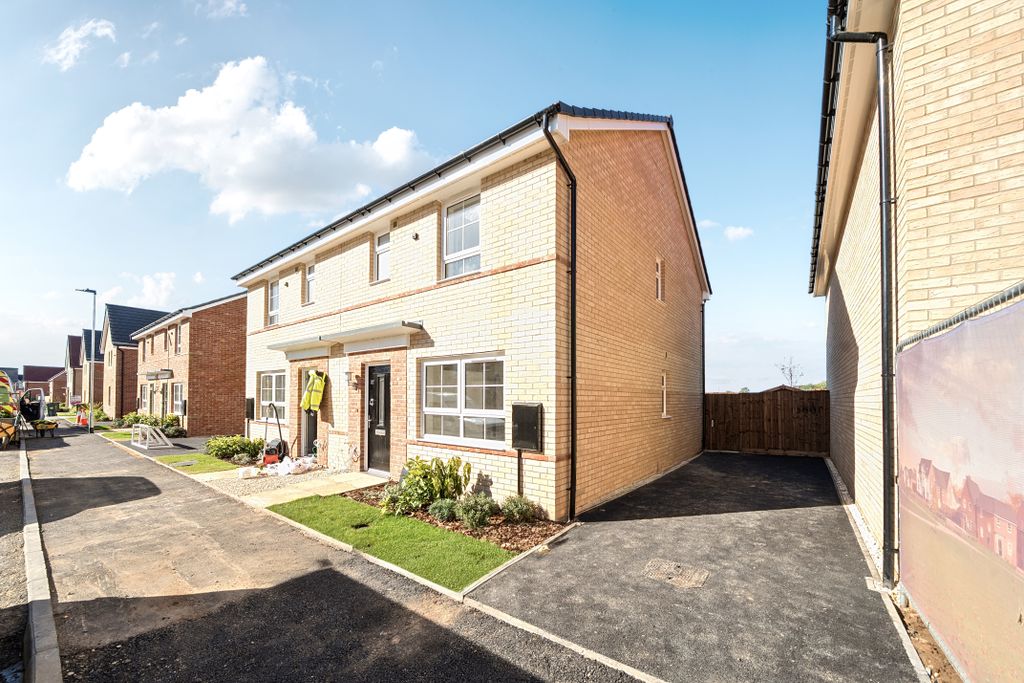 3 bed semi-detached house to rentWembury Lane, Hampton Beach, Peterborough PE7