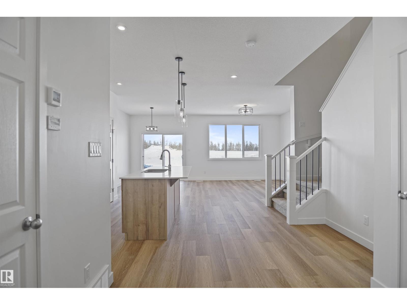 Additional image 2 of 6327 175 Avenue NW, Edmonton, AB, T5Z0V6