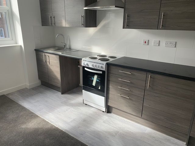 Additional image 2 of 3 bed flat to rentDallow Road, Luton LU1