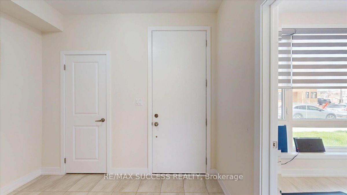 Additional image 3 of 3077 Welsman Gardens, Oakville, ON, L6H 7Z2