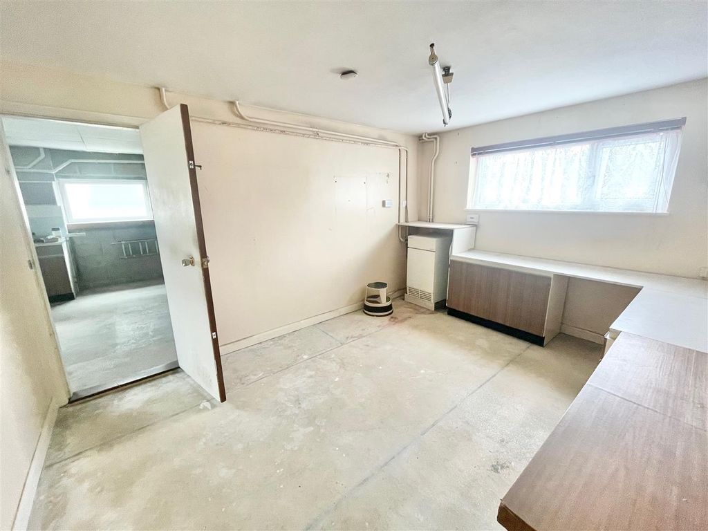 Additional image 11 of 3 bed detached bungalow to rentPlymstock, Plymouth PL9