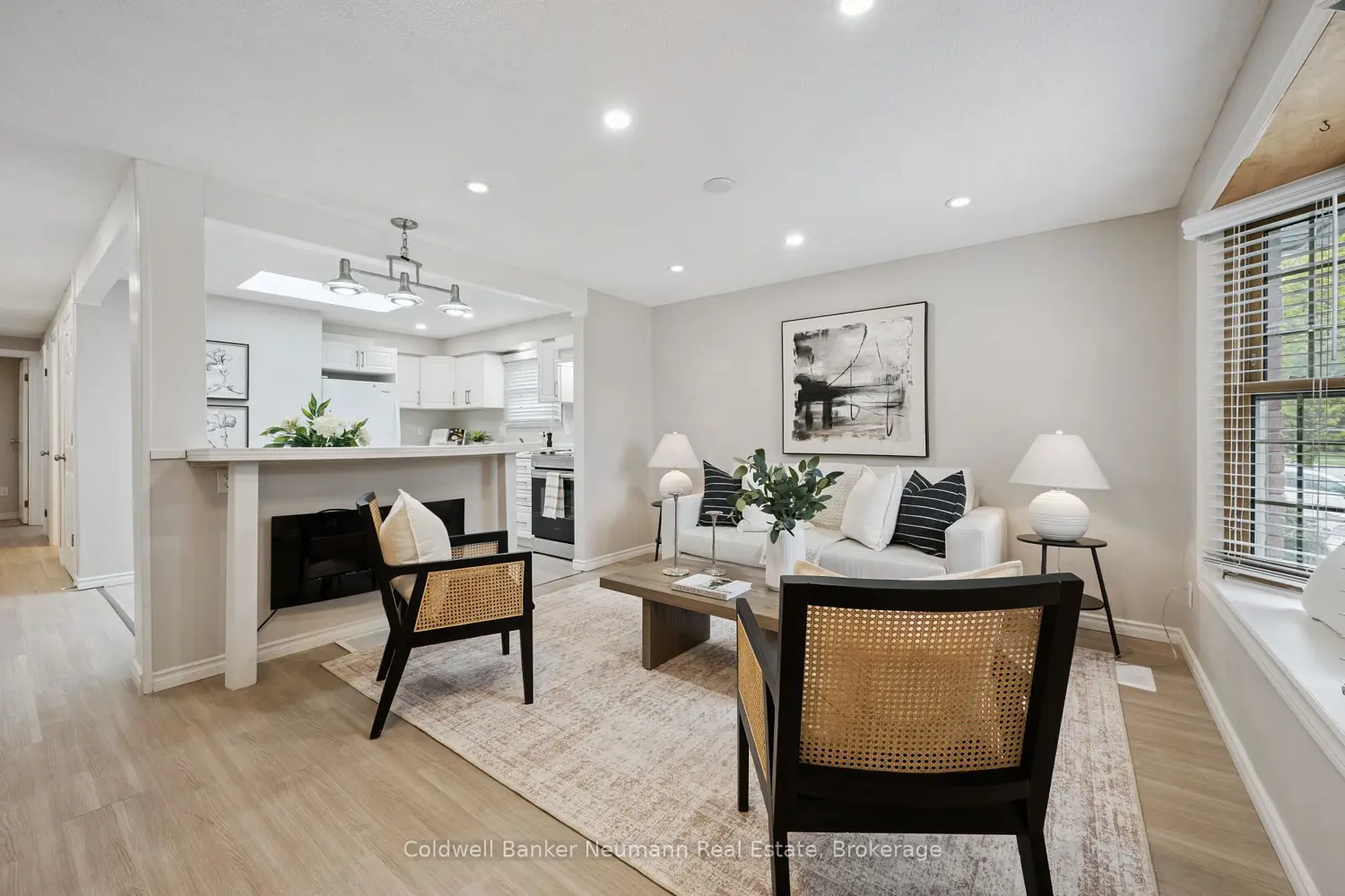 364 Imperial Road photo 4