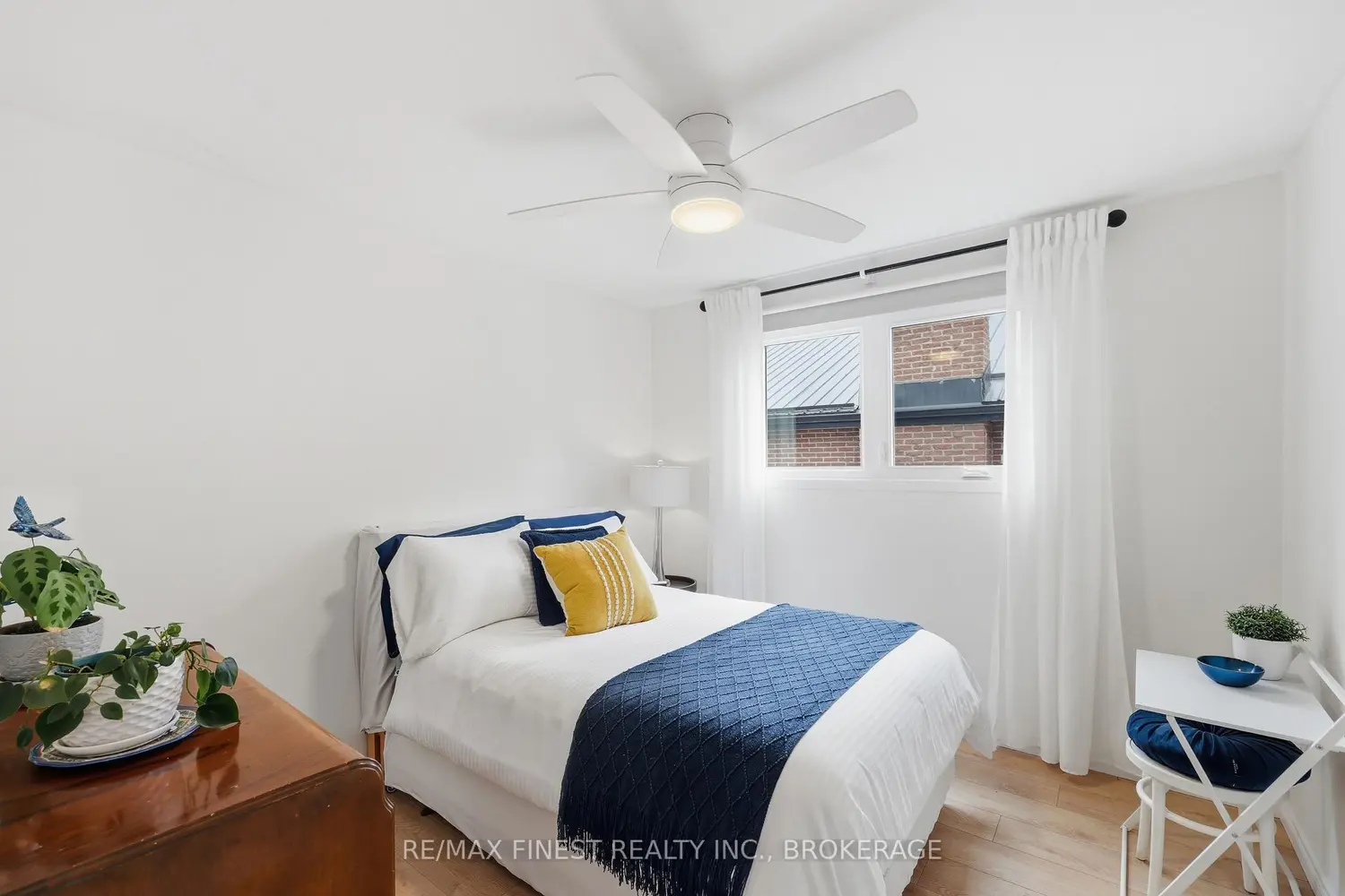 Additional image 9 of 902 Pembridge Crescent