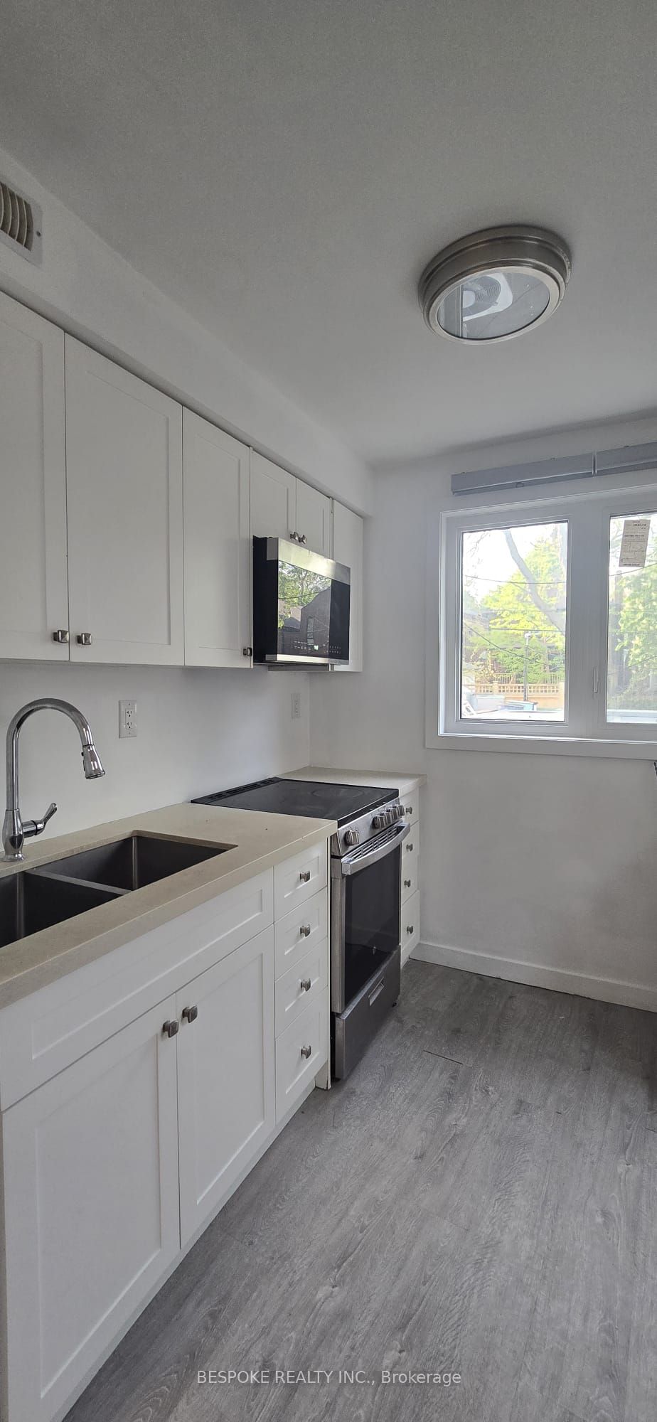 1-288 Eglinton Avenue W, Toronto, ON, M4R 1B2