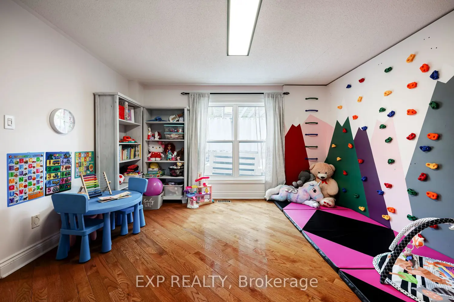 Additional image 5 of 218 Kensington Place