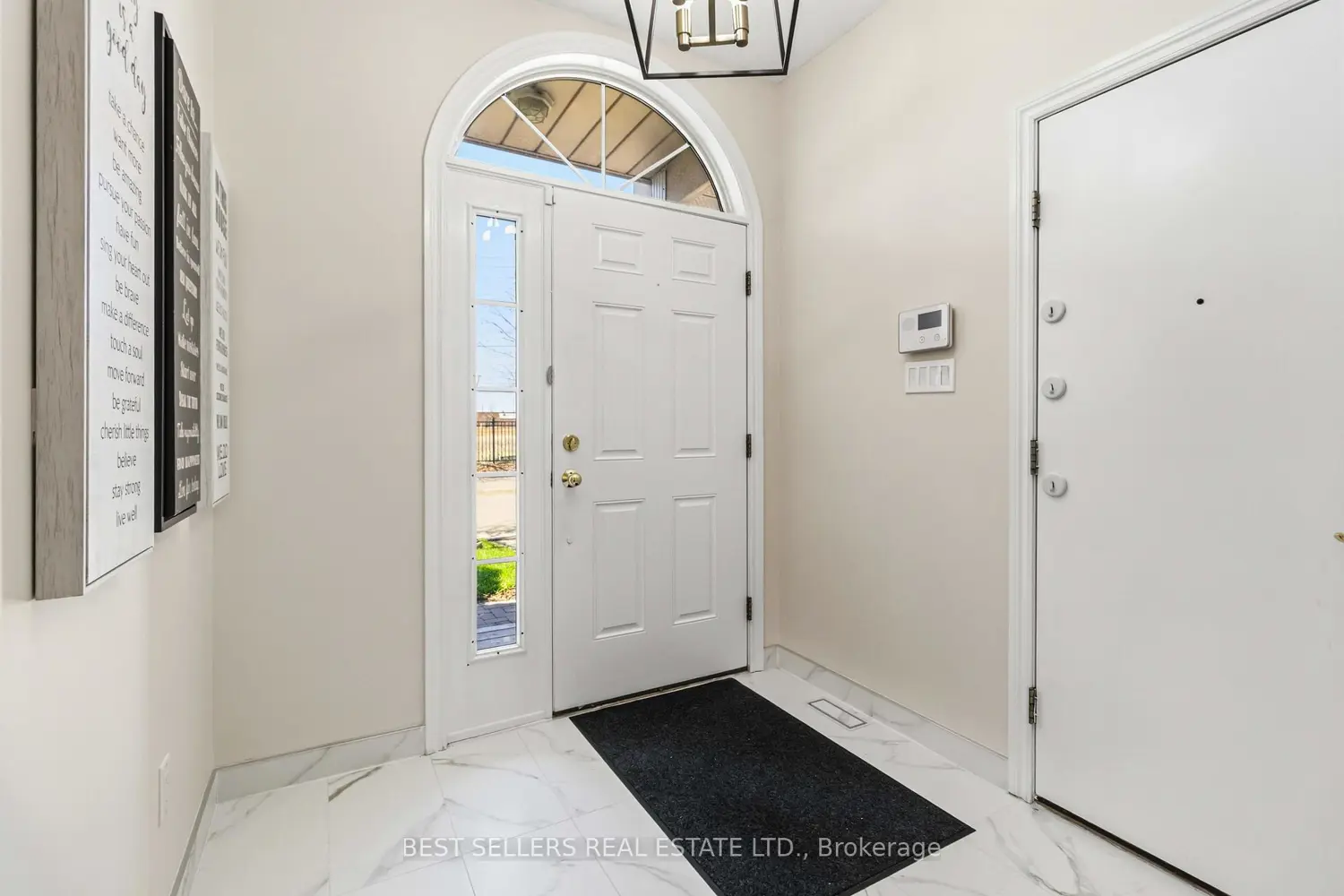 Additional image 3 of 1 Ferndown Crescent 1
