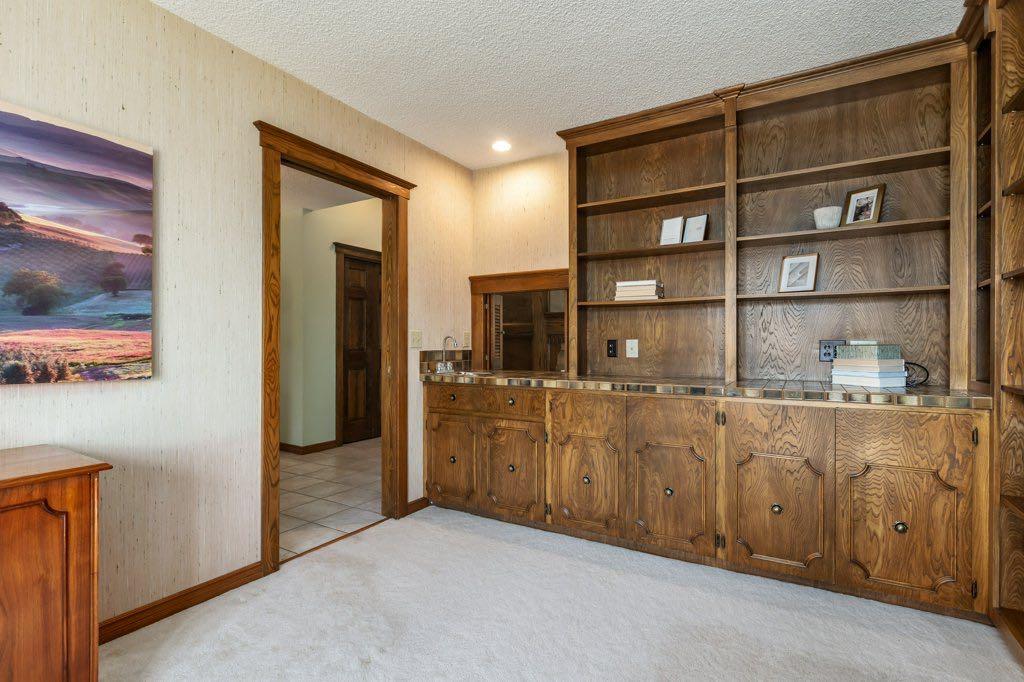 Additional image 5 of 152 Coach Grove Place SW, Calgary, AB, T3H 1J2