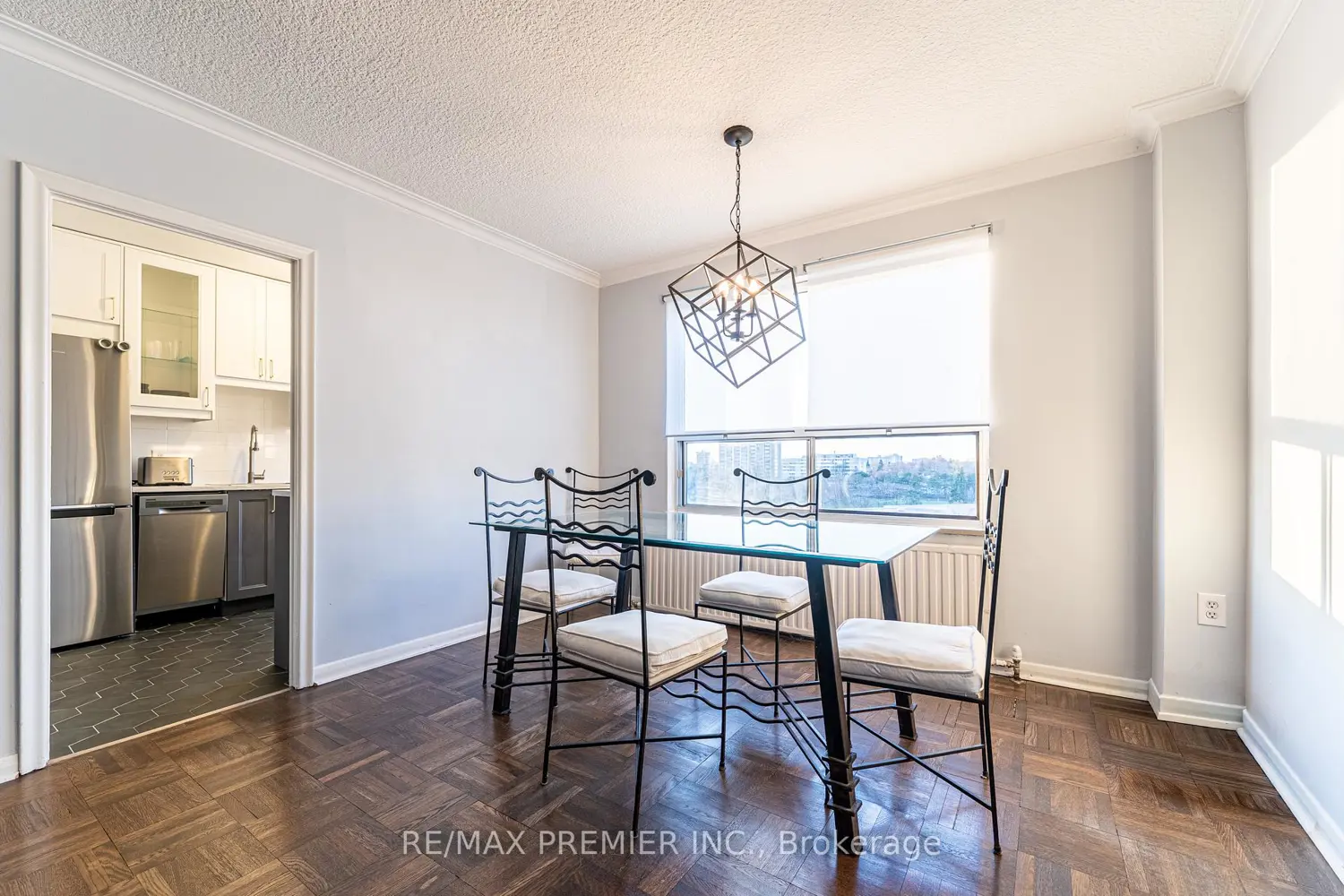 Additional image 6 of 660 Eglinton Avenue 612