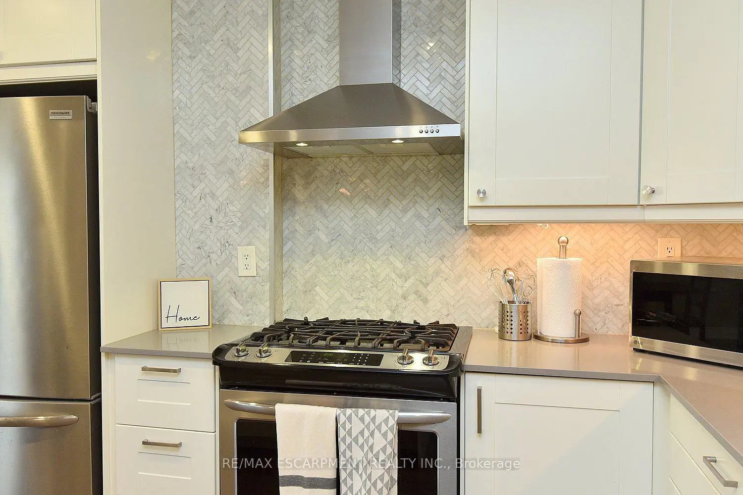 Additional image 7 of 477 Woodview Road 1