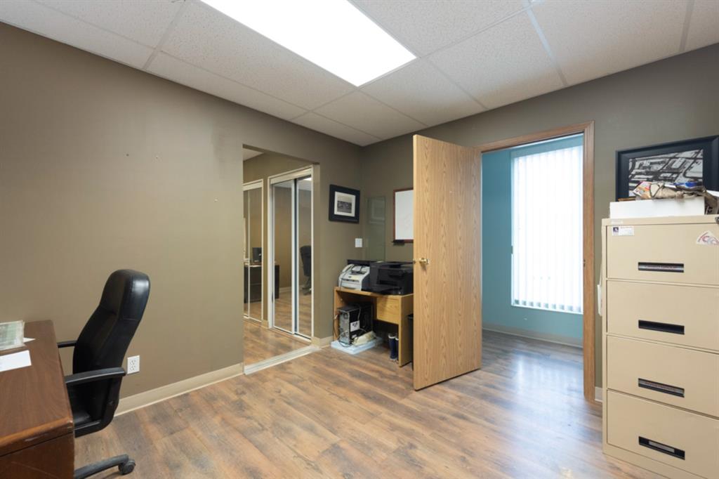 Additional image 2 of 201 & 202-604 Signal Road, Fort Mcmurray, AB, T9H 4Z4