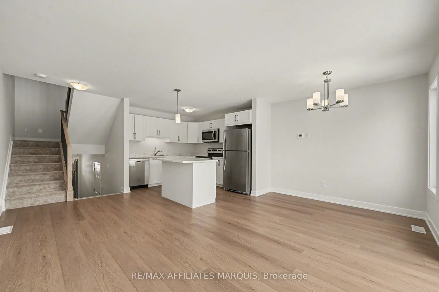 Additional image 4 of 97 Whitcomb Crescent