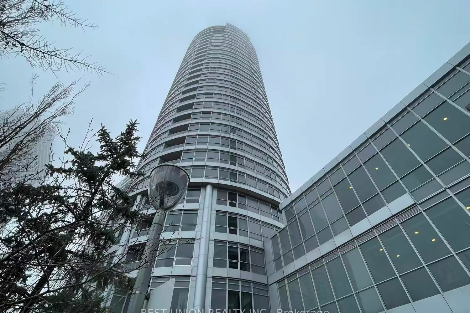 181 Village Green Square Ph20