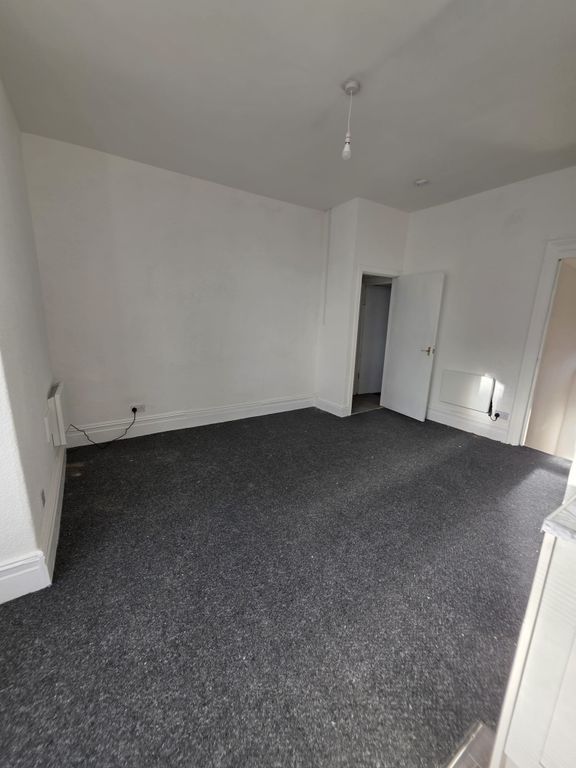 Additional image 10 of 1 bed flat to rentVaughan Street, Llandudno LL30