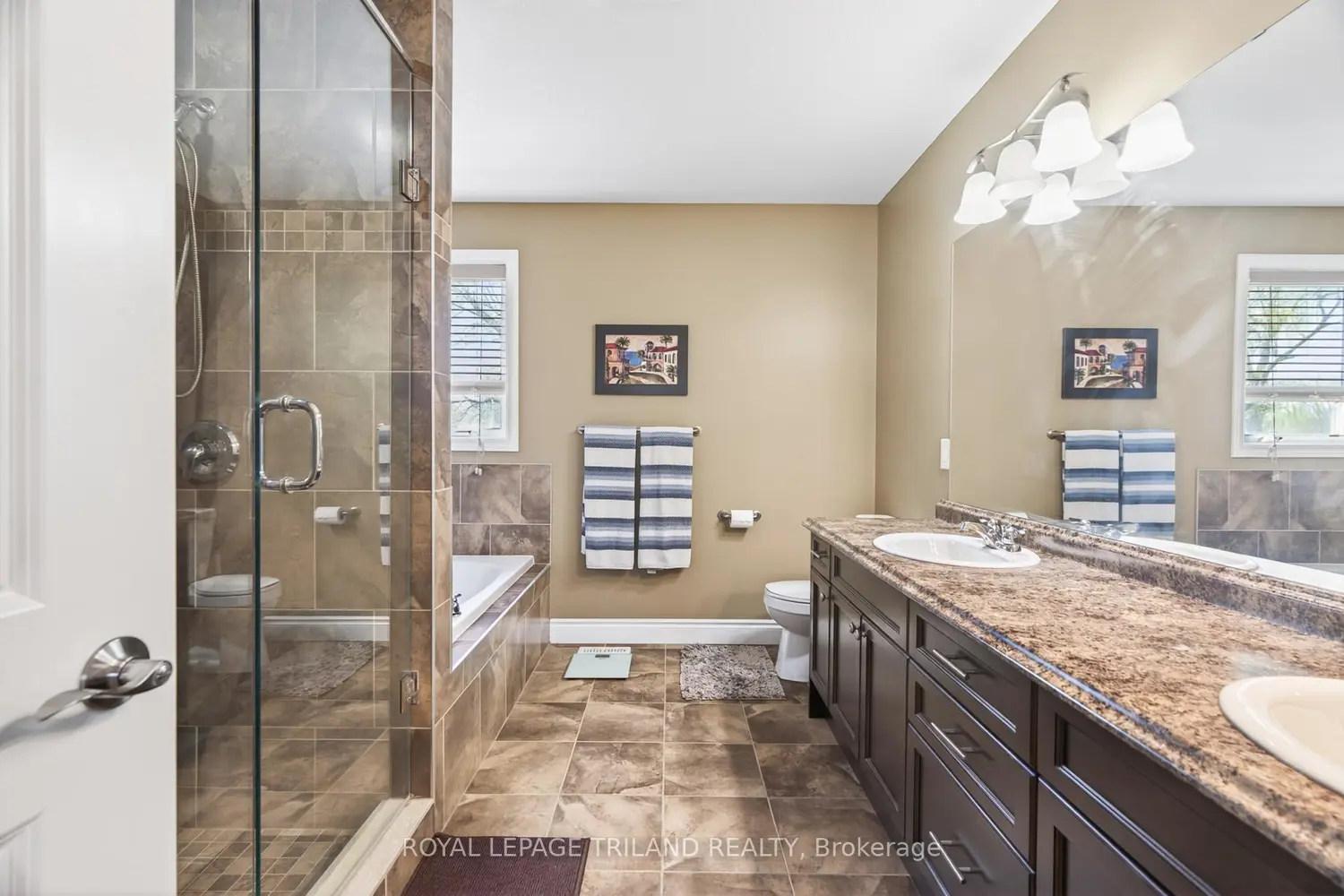 Additional image 12 of 40 Fieldstone Crescent