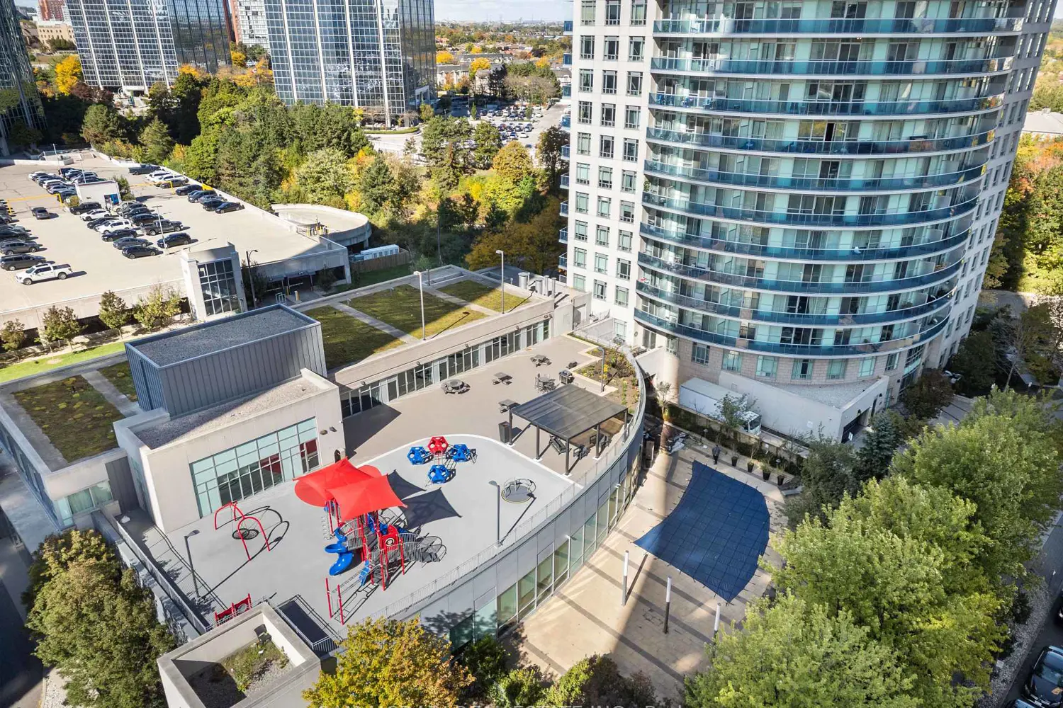 80 Absolute Avenue 1805