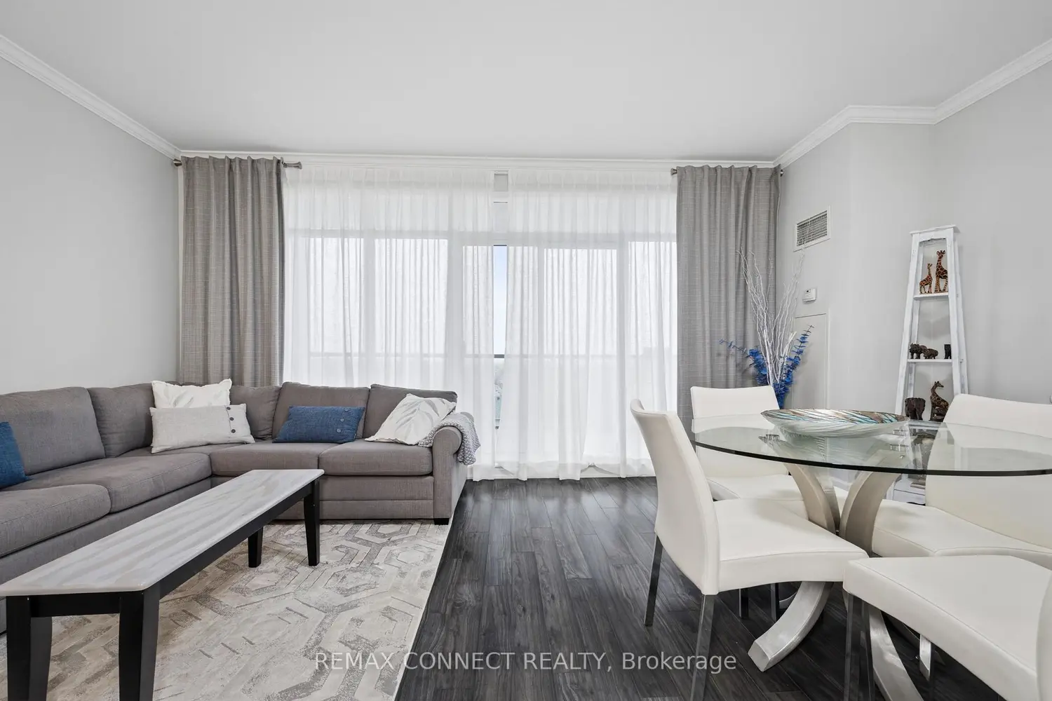 Additional image 7 of 11121 Yonge Street 512