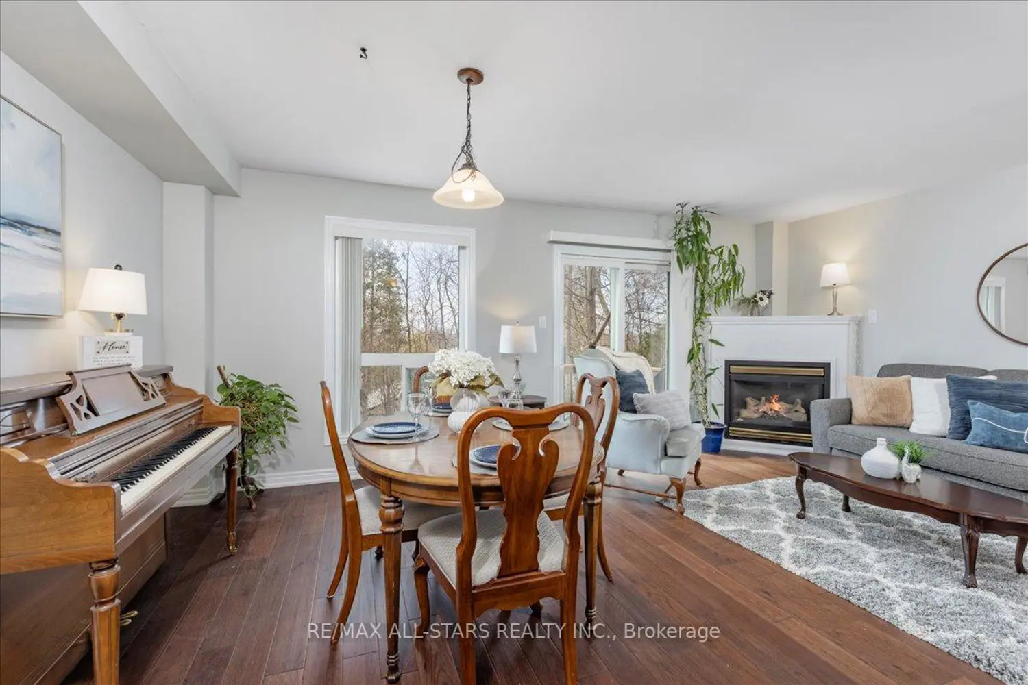 32 Lancaster Court photo 2
