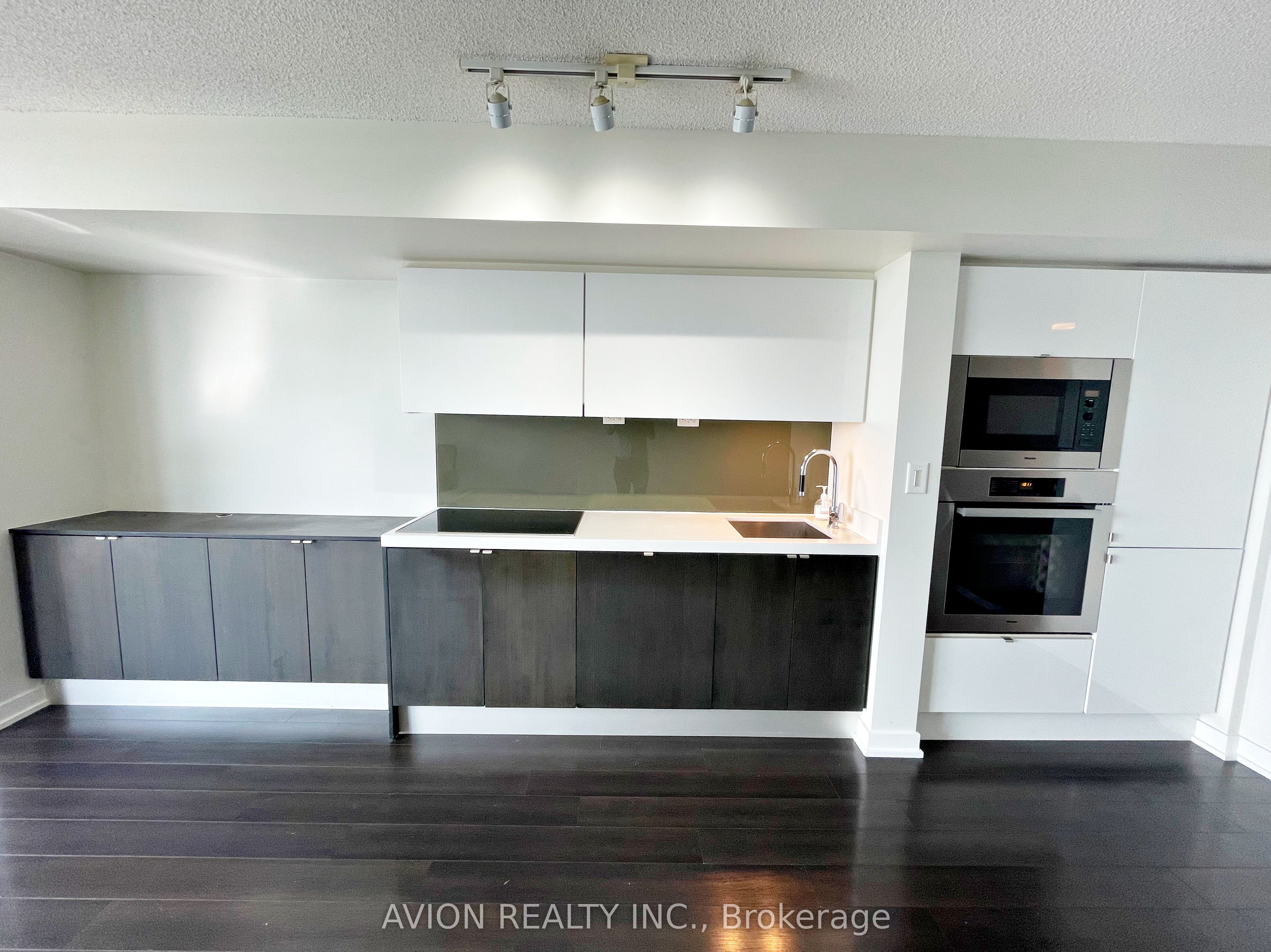 Additional image 5 of 1807-21 Iceboat Terrace, Toronto, ON, M5V 4A9