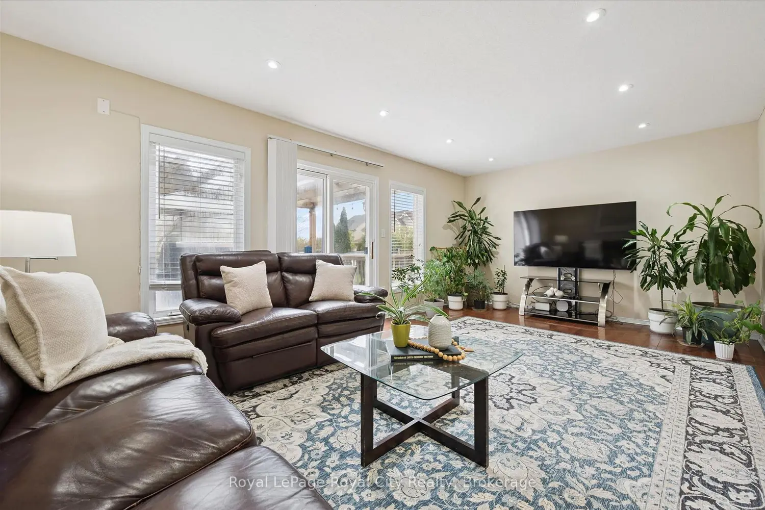 45 Darling Crescent photo 4