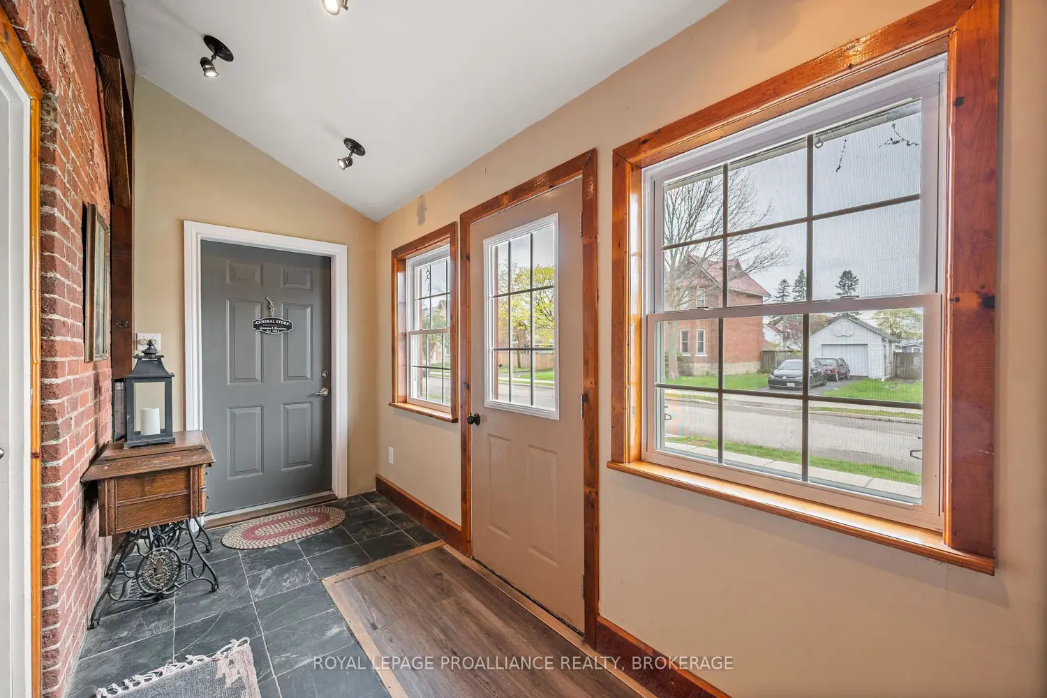 Additional image 4 of 277 Brock Street