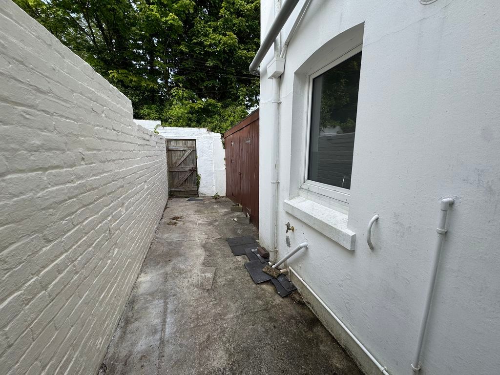 Additional image 4 of 2 bed terraced house to rentLinden Grove, Douglas IM2
