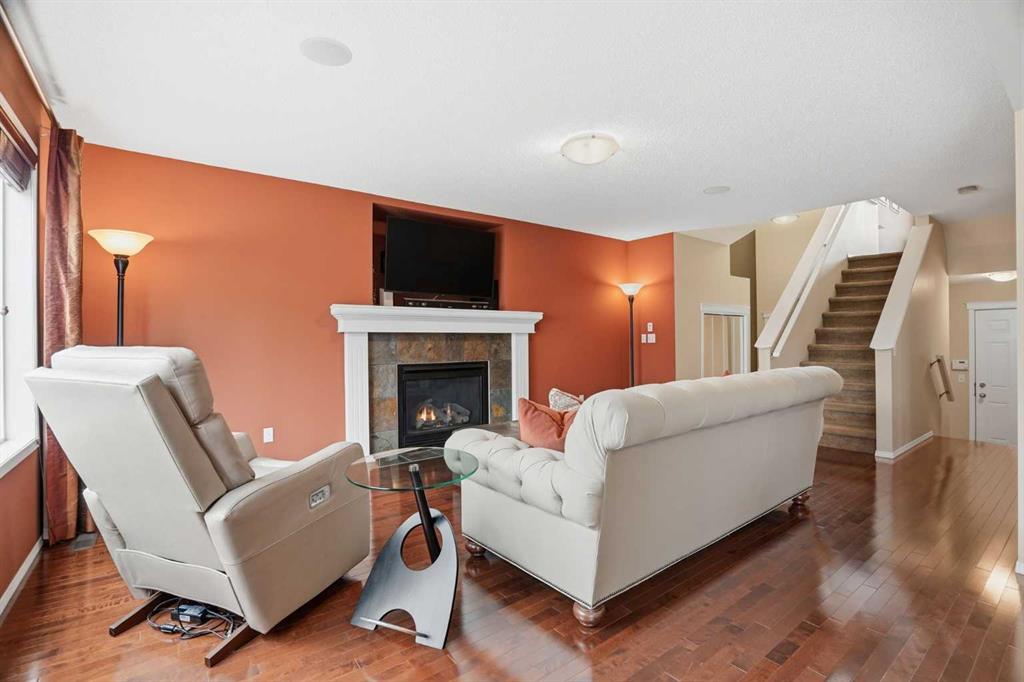 Additional image 3 of 56 Everglen Way SW, Calgary, AB, T2Y 5G3