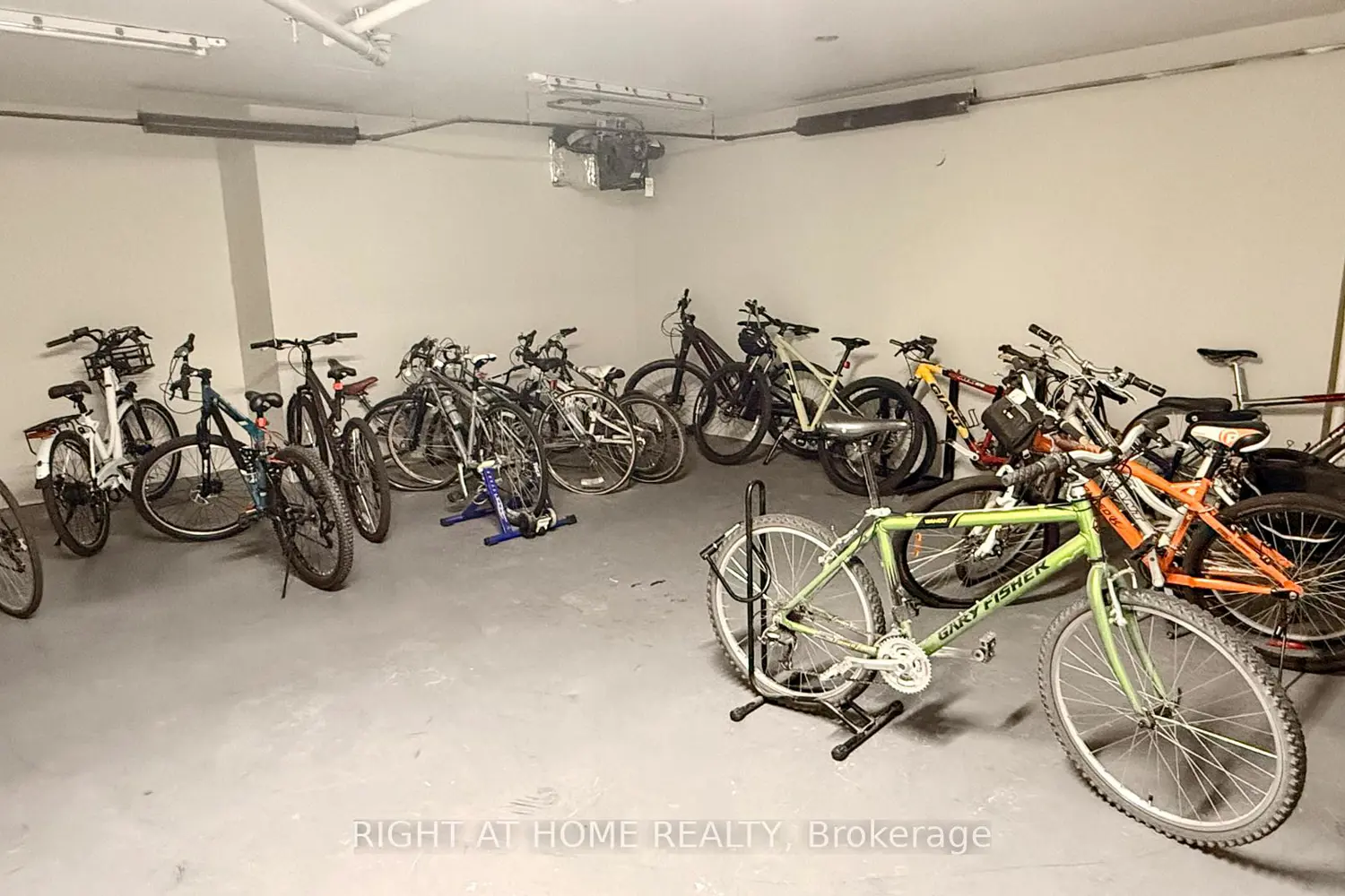 Additional image 18 of 2300 Parkhaven Boulevard 308