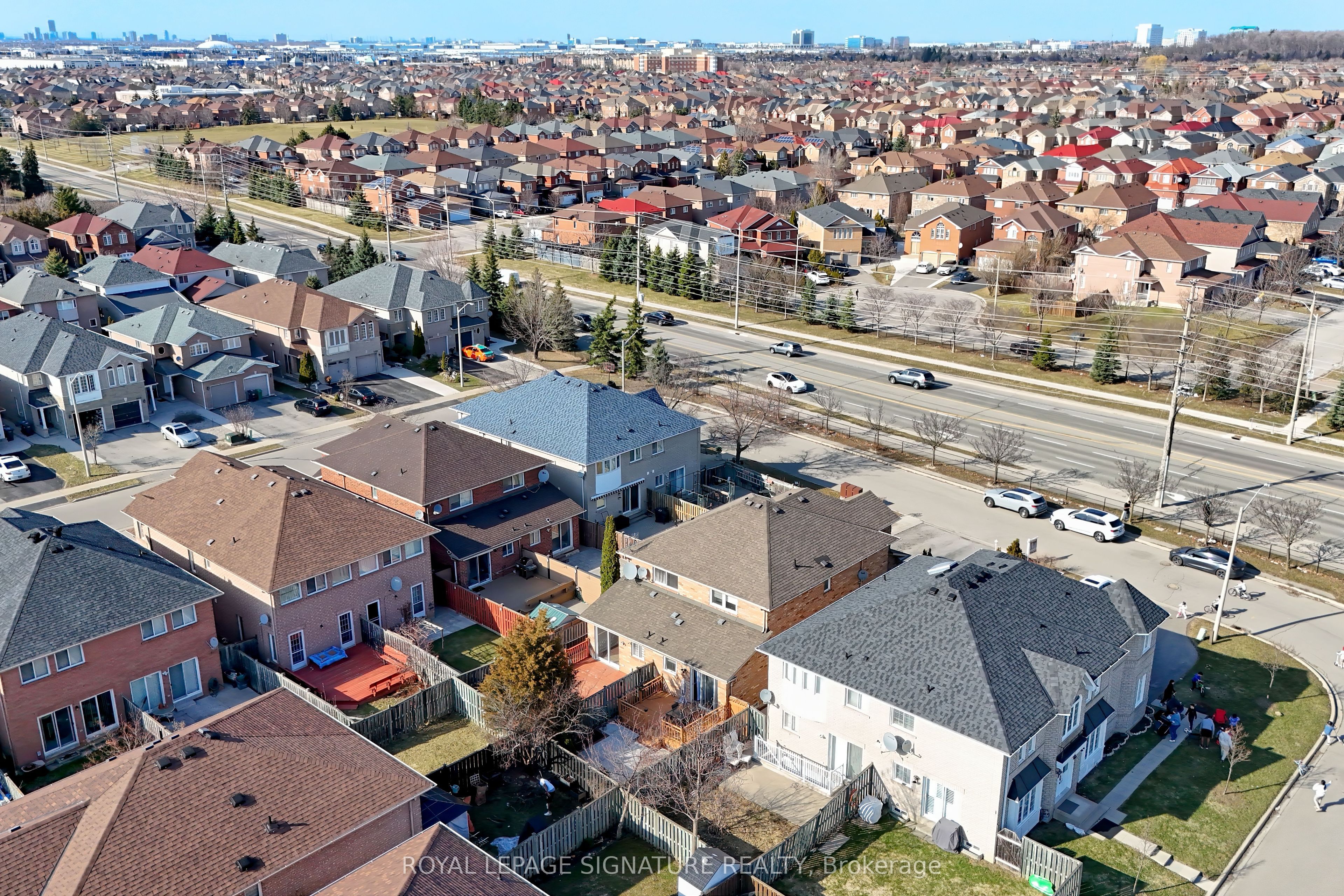 Additional image 4 of 1066 Foxglove Place, Mississauga, ON, L5V 2N5