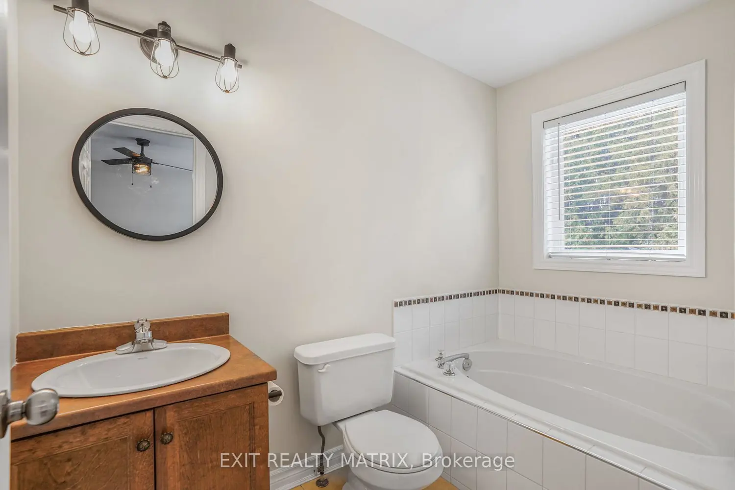 Additional image 12 of 403 Centenaire Street