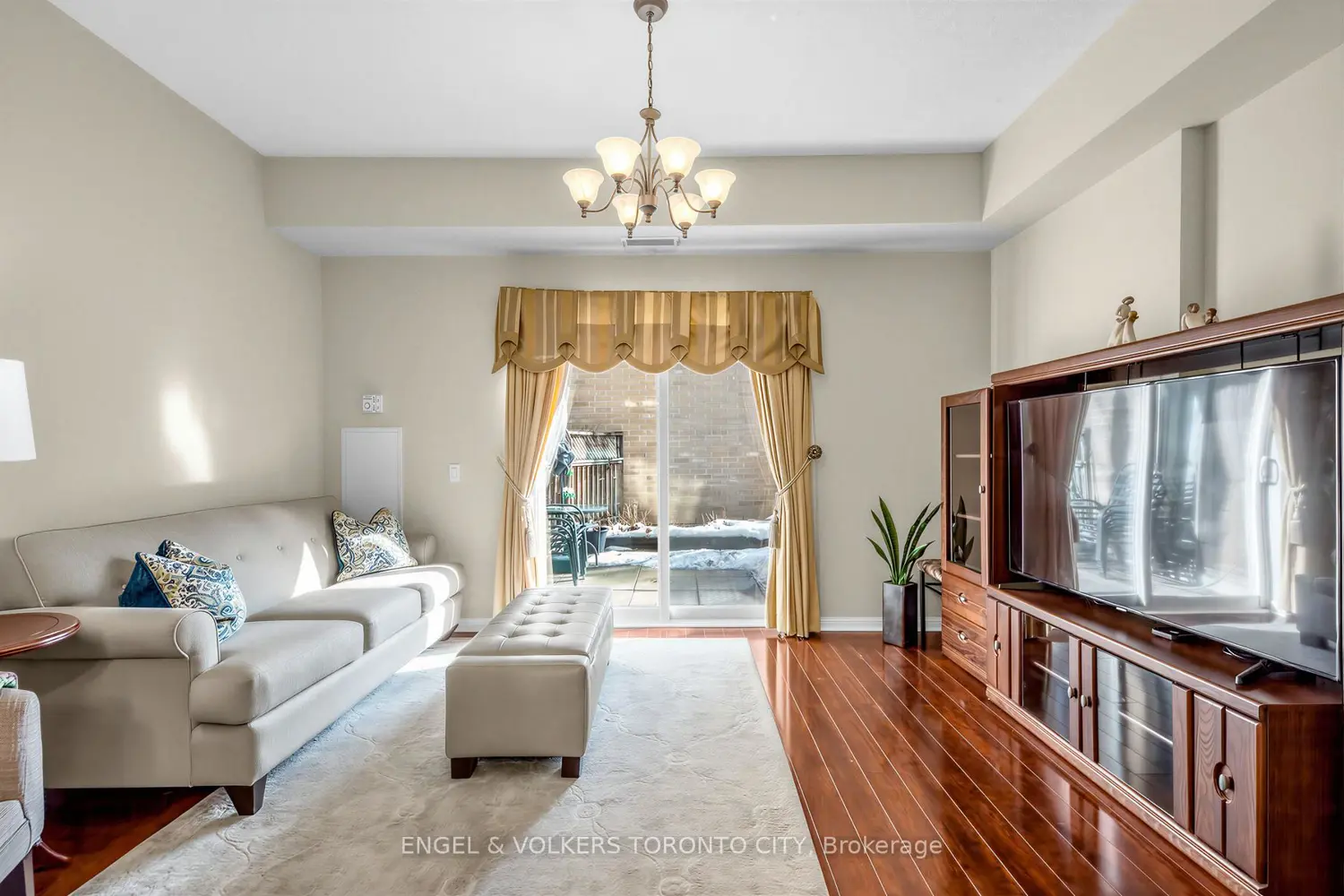 Additional image 7 of 2506 Rutherford Road 105