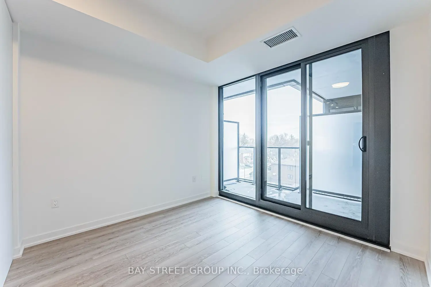 Additional image 10 of 250 Lawrence Avenue 526