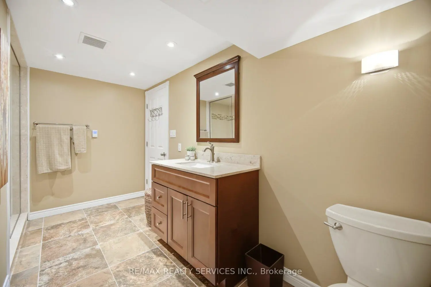 Additional image 14 of 25 Ascot Avenue