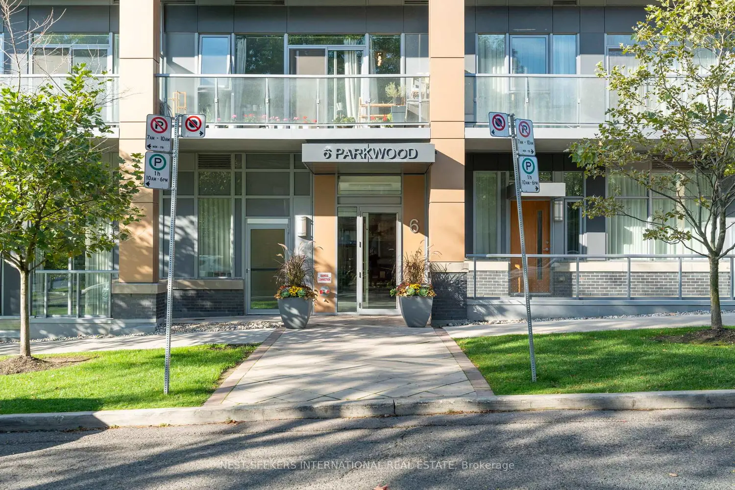 Additional image 2 of 6 Parkwood Avenue 303