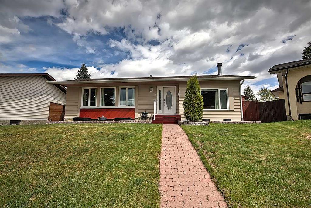 48 Deermont Way SE, Calgary, AB, T2J 5P3