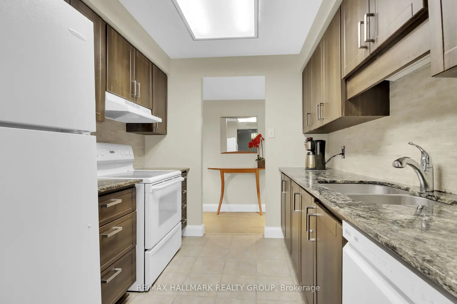 Additional image 14 of 470 Laurier Avenue 503