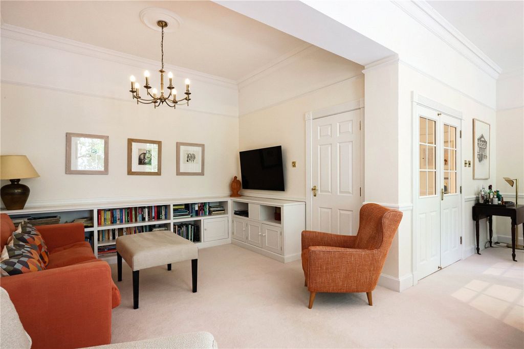 Additional image 8 of 3 bed flat to rentThe Broad Walk, Imperial Square, Cheltenham, Gloucestershire GL50