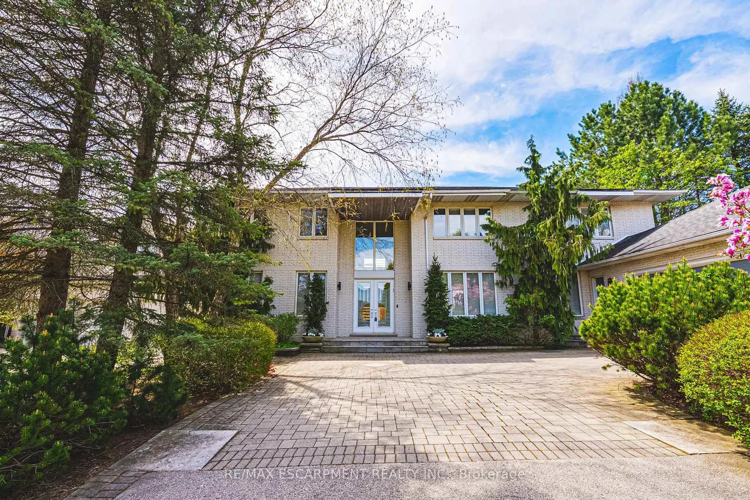 2 Anslow Court